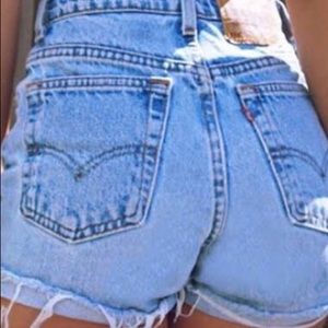 Vintage Levi’s jean shorts
